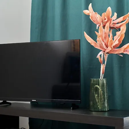 Szept Galeria Dominikanska By Renters *